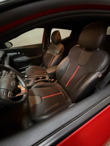 Hyundai Veloster 1.6t 204cv Sport Mt