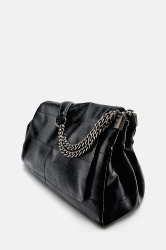 Bolsa Zara Tiracolo Com Aba Rock Preto Lisa Prateado