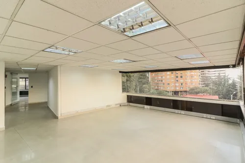 Oficina En Arriendo En Centro Internacional. Cod A1094006
