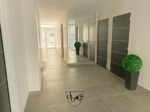 Venta De Departamento Tipo Duplex De 2 Ambientes En Pozo En Adrogué