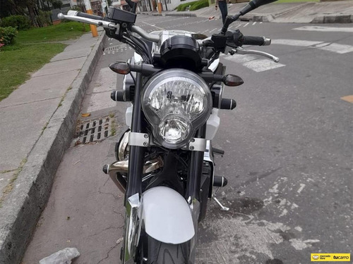 Imagen 2 de 25 de Yamaha Mt 01