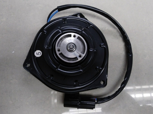 Imagen 3 de 4 de Motor Electroventilador A/a Toyota Corolla 94/2002 Nuevo