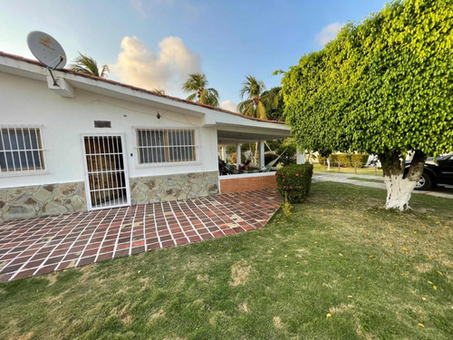 Casa En Venta En El Tuque Tucacas Gr