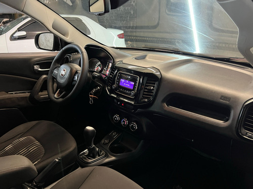 Fiat Toro 1.8 16v Freedom Flex 4x2 Aut. 4p
