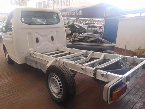 Imagen 7 de 11 de Volkswagen Transporter 2.0 Chasis Cab Std 5 Vel Ac 2013