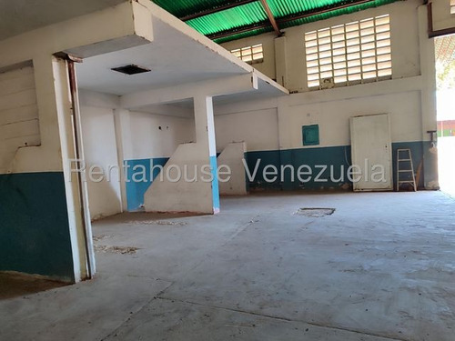 Oportunidad De Inversion Se Vende Terreno De 8.500 Mts En La Prolongación De Av. Aragua 25-16890 Hc
