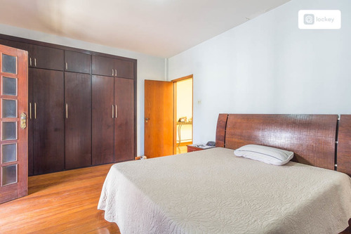 Imagem 9 de 15 de Venda De Casa Com 325m² E 6 Quartos - 13478