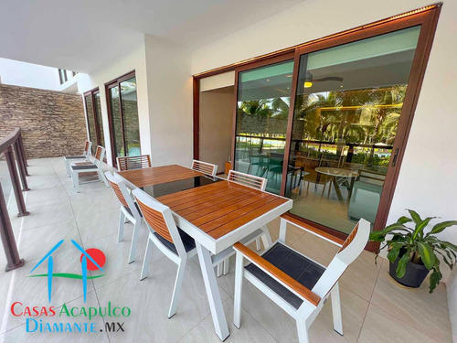 Cad La Isla Emerald K2. Depa En Condominio De Playa. Con Terraza Y Vista A Las Albercas. Ideal Para Familias O Grupos