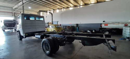 Imagen 6 de 10 de Mercedes Benz 710