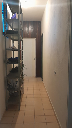 Sobrado Com Casa Nos Fundos E Um Ponto Residencial Do Lado
