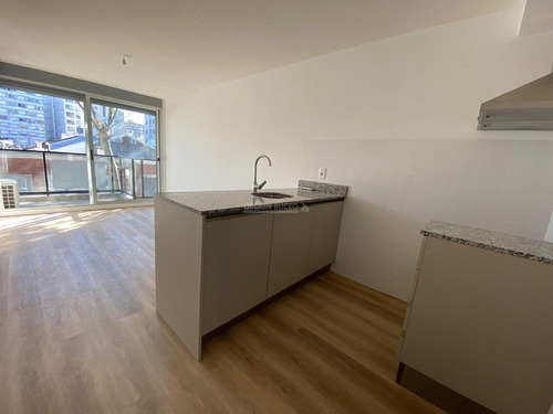 Apartamento En En Alquiler 1 Dormitorio Con Garaje, Cordón