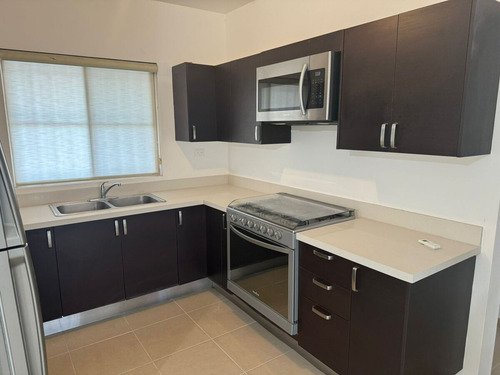 Renta Casa Santa Barbara Residencial