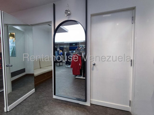 Tg Local Comercial En Venta Ccct, 190 Mts2 Con Buena Ubicación. 25-16406 Ys