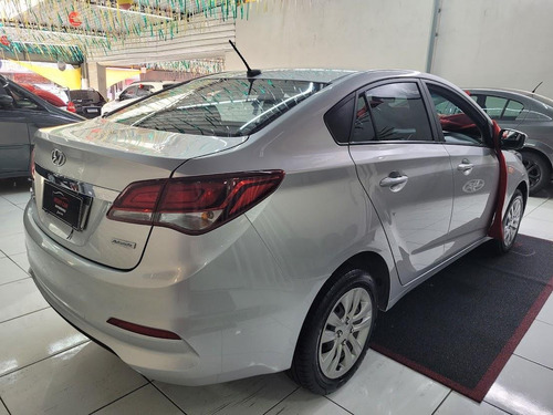 Imagem 4 de 10 de Hyundai Hb20s C.style/c.plus1.6 Flex 16v Aut. 4p Flex Auto