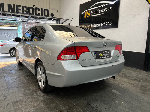 Honda Civic 1.8 Lxs Flex Aut. 4p