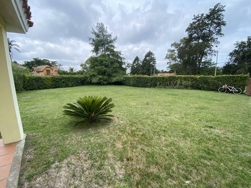 Venta Padron De 4526m2 En El Pinar Sur