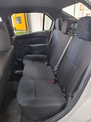 Imagen 18 de 19 de Renault Logan 1.6 16v Life Ft