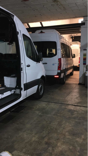 Imagen 12 de 15 de Mercedes Benz 416 Y 316/2022/2023