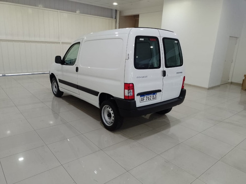 Imagen 8 de 20 de Peugeot Partner Furgon Confort Hdi Año: 2023 Km 100