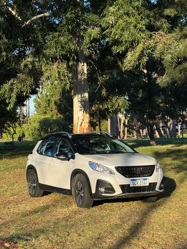 Peugeot 2008 1.6 Feline 5p