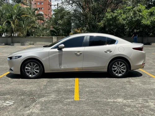 Mazda 3 2.0 Touring At Hibrido Ligero - Mhev