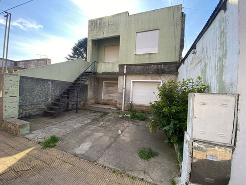 Departamento En Venta En Lobos