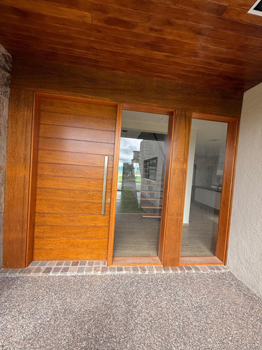Casa En Venta La Cascada Country Golf A Estrenar