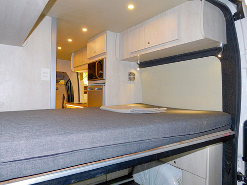 Alquiler Motorhome Premium Por Día (temp. Baja)