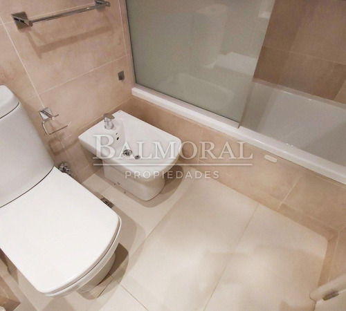 Imagen 8 de 24 de Departamento En Alquiler - Zona Centro Playa / Ref: 3008