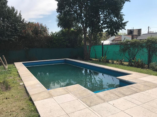 Casa En Venta - 3 Dormitorios - Barrio San Alfonso Ii - Villa Allende