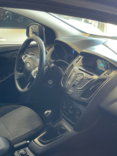 Ford Focus III 1.6 Sedan S