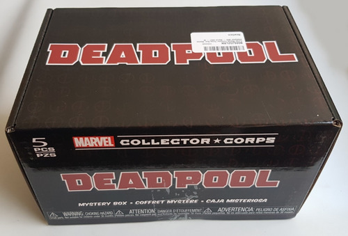 Caja Marvel Collector Corps Deadpool 30th Pop! Funko Nueva M