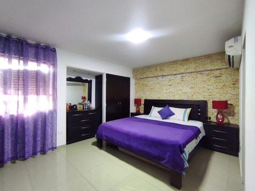 Apartamento En Res. San Andrés Vi, Prebo. Con Pozo Y Planta Eléctrica