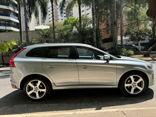 Volvo XC60 2.0 T5 R-design 5p