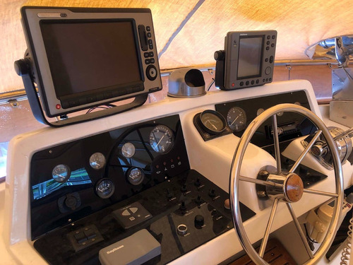 Imagen 9 de 15 de Crucero Fuerza 8 2 Cummins 300 Hp Webmarine