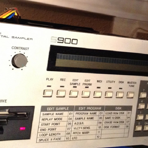 Sampler Akai S900 Modulo Rack Usado Palermo (Usado)