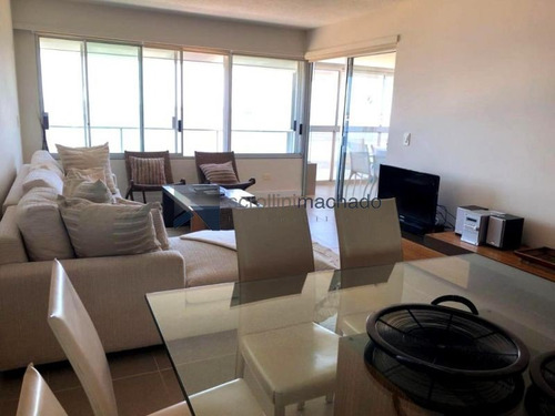 Apartamento En Alquiler Temporario Mansa 2 Dormitorios-ref:2176