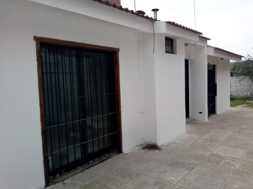 Imagen 4 de 18 de Casa En Alta Gracia , 3 Dormitorios Financiacion Amplia ,se Escuchan Ofertas