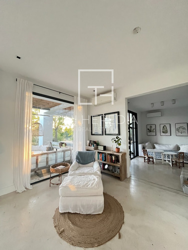 Casa De Diseño Barrio Privado La Tahona