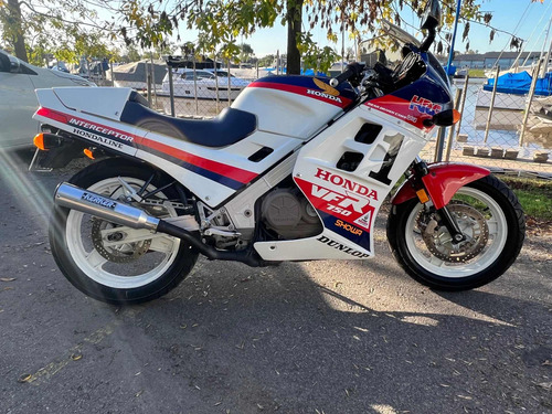 Honda Vfr 750 F 1986 V4. Original 