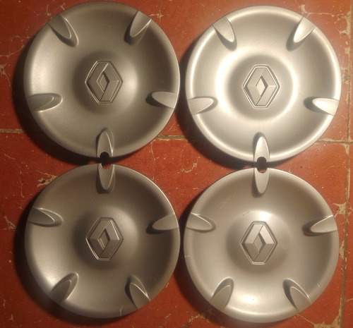 Tapón Rin De Renault Sandero Logan Megane (juego) (Usado)