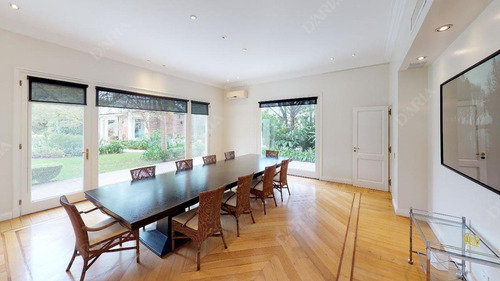 Imagen 9 de 30 de Casa De Película En Las Lomas De San Isidro
