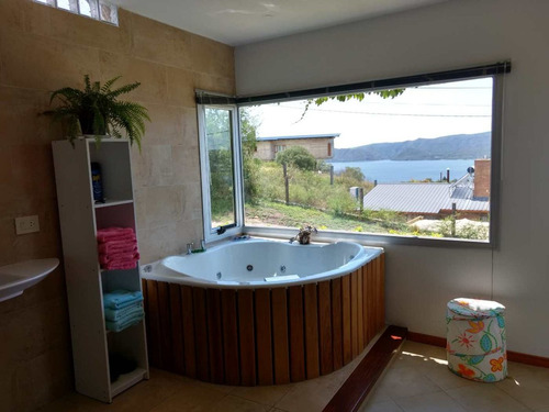 Venta Casa + Departamento V. Del Lago Carlos Paz