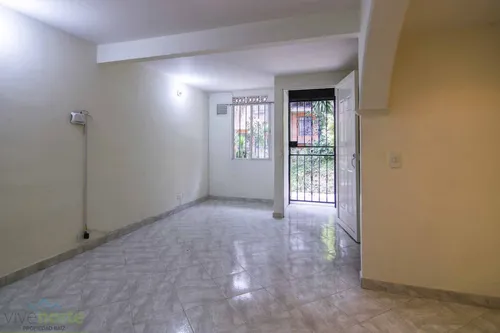 Casa En Venta En Casa Unifamiliar Búcaros Bello. Cod V13090