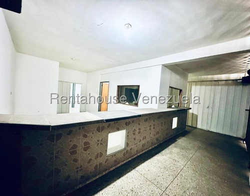Local Comercial En Alquiler En Barquisimeto Av Venezuela Posee 155m2 Cuenta 2 Oficinas Excelente Visibilidad Cod 25 19350 Comunicate Soy Gabi Irastorza