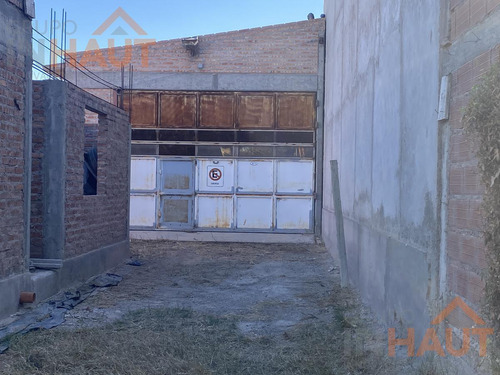 Imagen 8 de 12 de Venta Terreno Con Depósito Y Local Comercial- Cipolletti