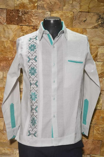 Guayabera Blanca Modelo Kinich Ajaw 