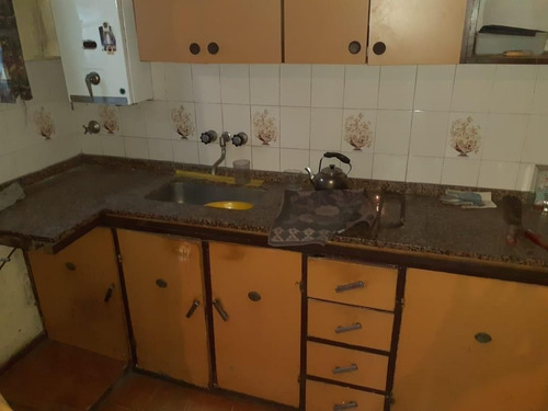 Imagen 2 de 9 de Venta De Casa En Wilde Centro