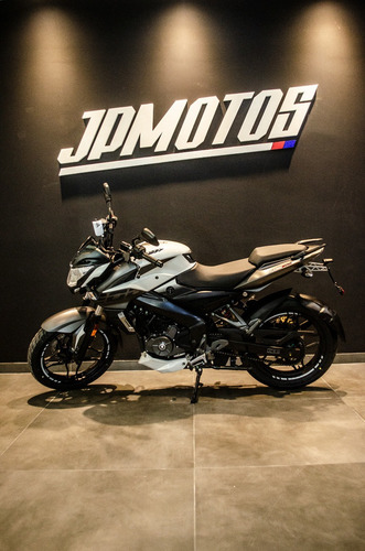 Bajaj Rouser Ns 200 / 12 O 18 Cuotas / Retira Ya // Jp Motos