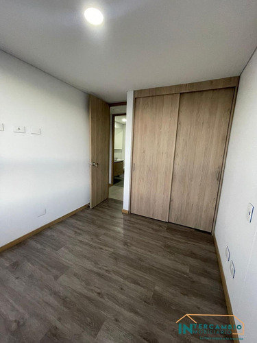 Imagen 8 de 16 de Apartamento En Venta En Medellín Las Palmas